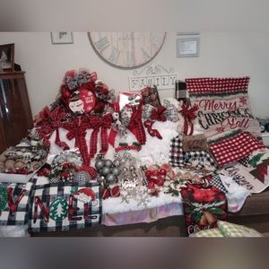 Large Farmhouse Christmas Decor